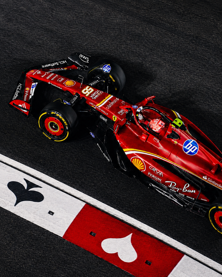 Apex Formula Yarış Posteri