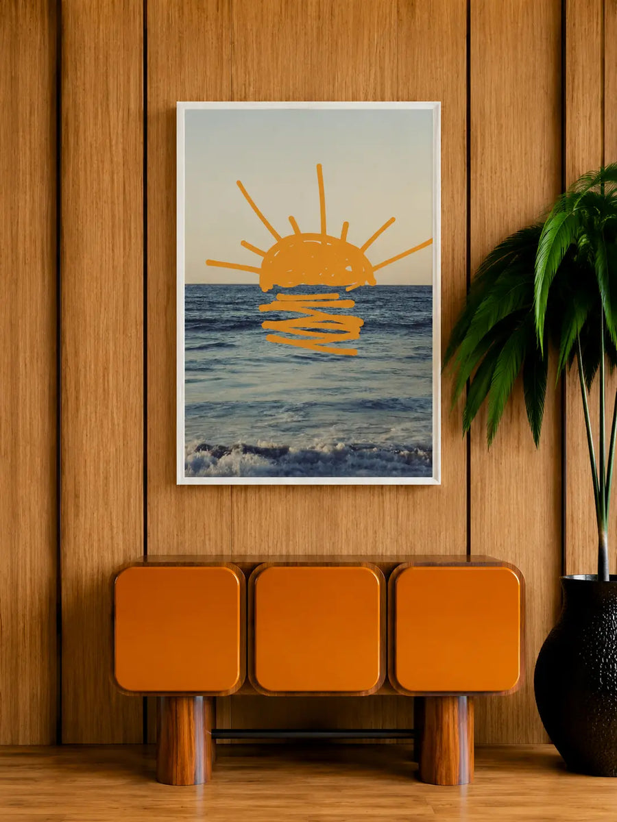 Framed art côtier avec rayons de soleil orange et lignes ondulées au-dessus de l’océan bleu