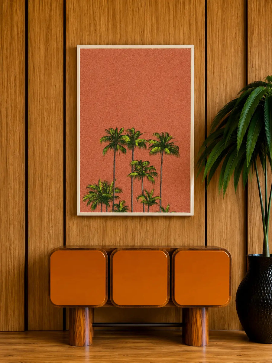 Palmen-Wandkunst in Pink-Orange mit grünen Palmen und hellem Holzrahmen