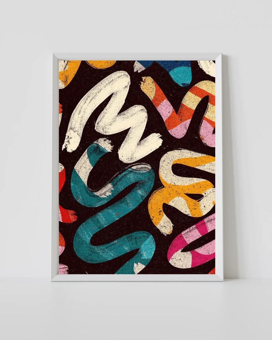 Impresión de arte abstracto enmarcada con letras garabateadas oscuras y pinceladas de pintura de colores