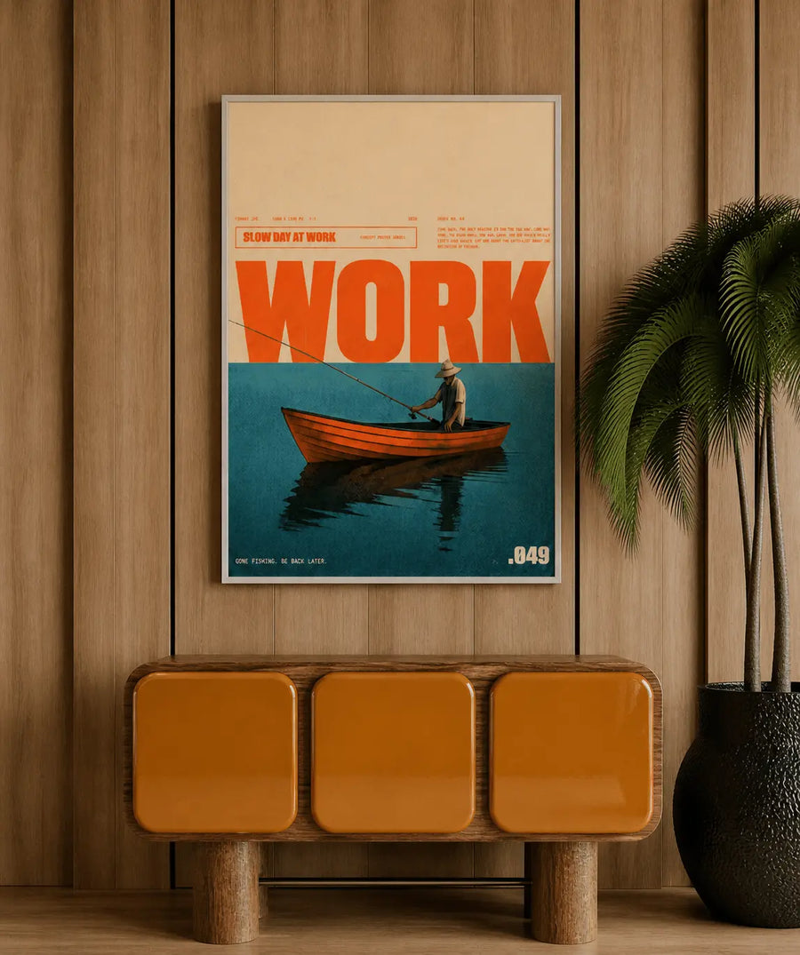 alt
Impresión tipográfica con marco de roble, WORK en negrita, ilustración de barco verde azulado y texto naranja